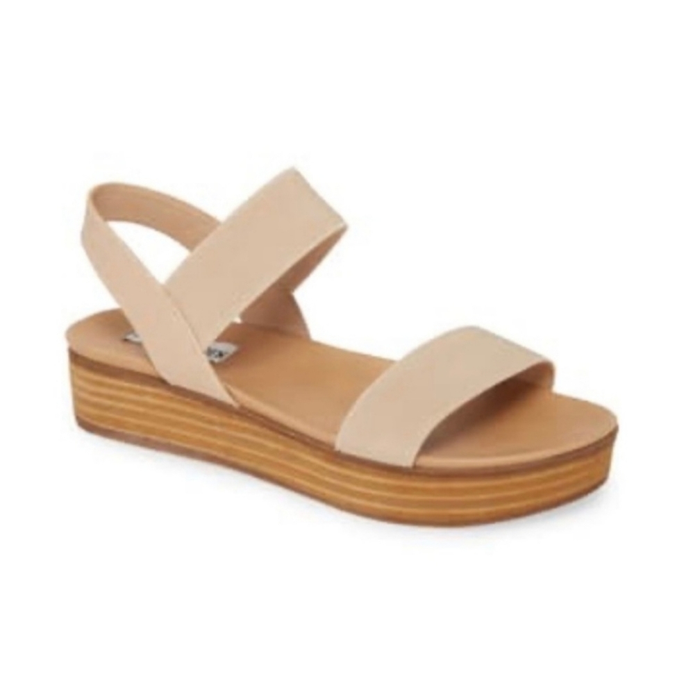 Steve Madden Agile Platform Agile Blush NIB